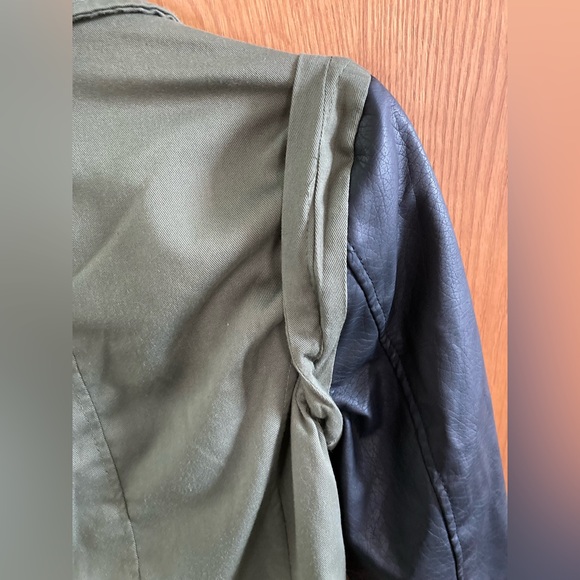 YOKI SPORT from the Outerwear Collection. New York Motto inspired Olive & Black - Picture 7 of 15